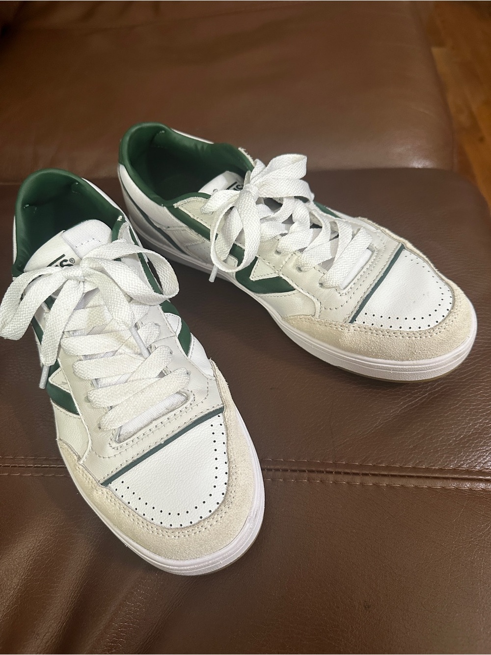 Vans Lowland Sergio Collection White & Green Low-Top Sneakers. Mens 6.5, Women 8